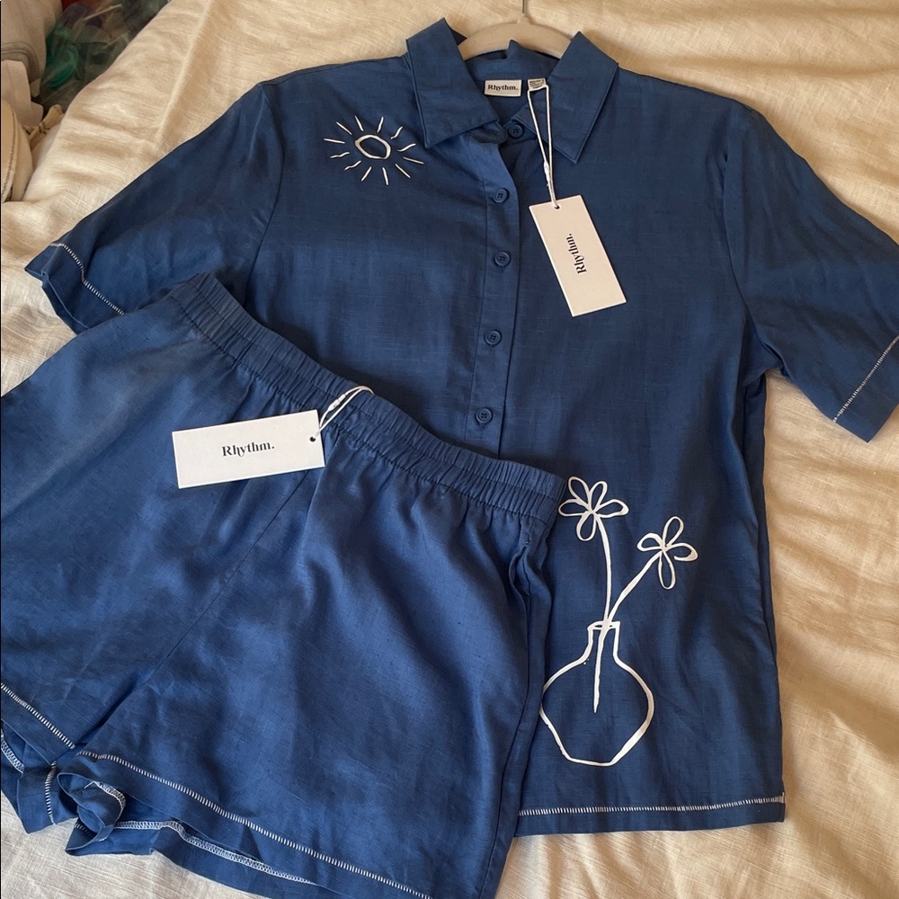 NWT Rhythm Navy Matching Set with White Flower Print